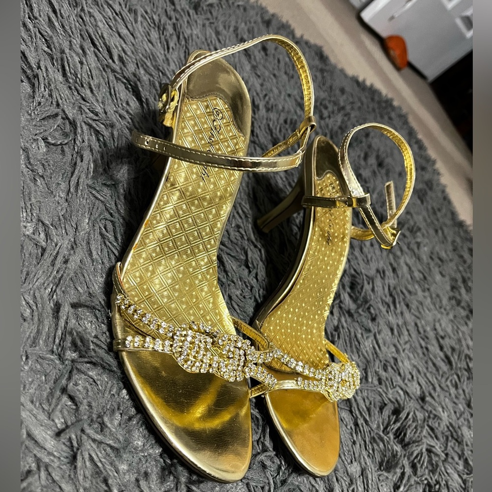 First Sight | Size 9 Gold Heels